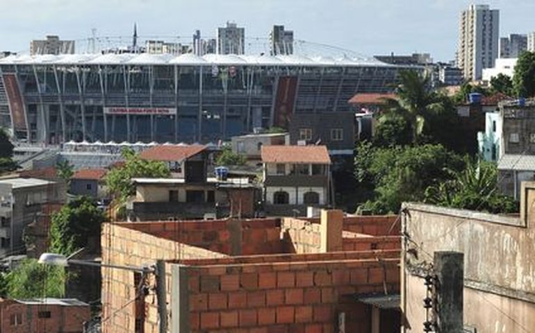 Recife, Salvador e Curitiba sediam as partidas de hoje da Copa