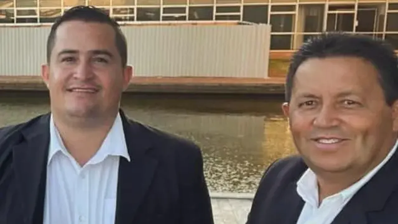 Prefeito nomeia chefe de gabinete para despachar como “novo prefeito” do município