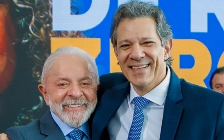 Lula celebra candidatura de Haddad ao governo de São Paulo