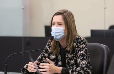 Deputada Cibele Moura cobra da BRK abastecimento de água da Barra de Santo Antônio