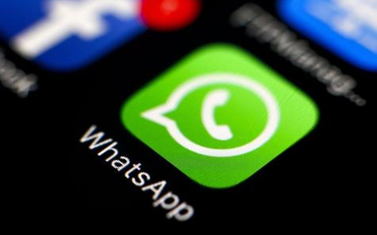 Padre propõe &#8216;jejum&#8217; de WhatsApp na Itália