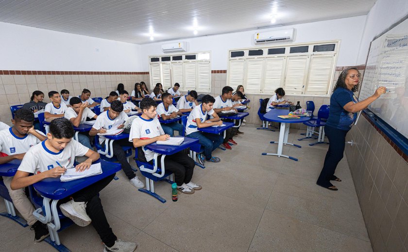 Governo inicia pagamento do Fundef aos profissionais da Educação