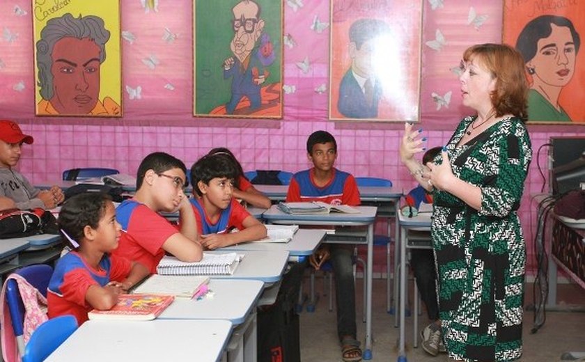 Professora norte-americana visita escolas no interior de Alagoas