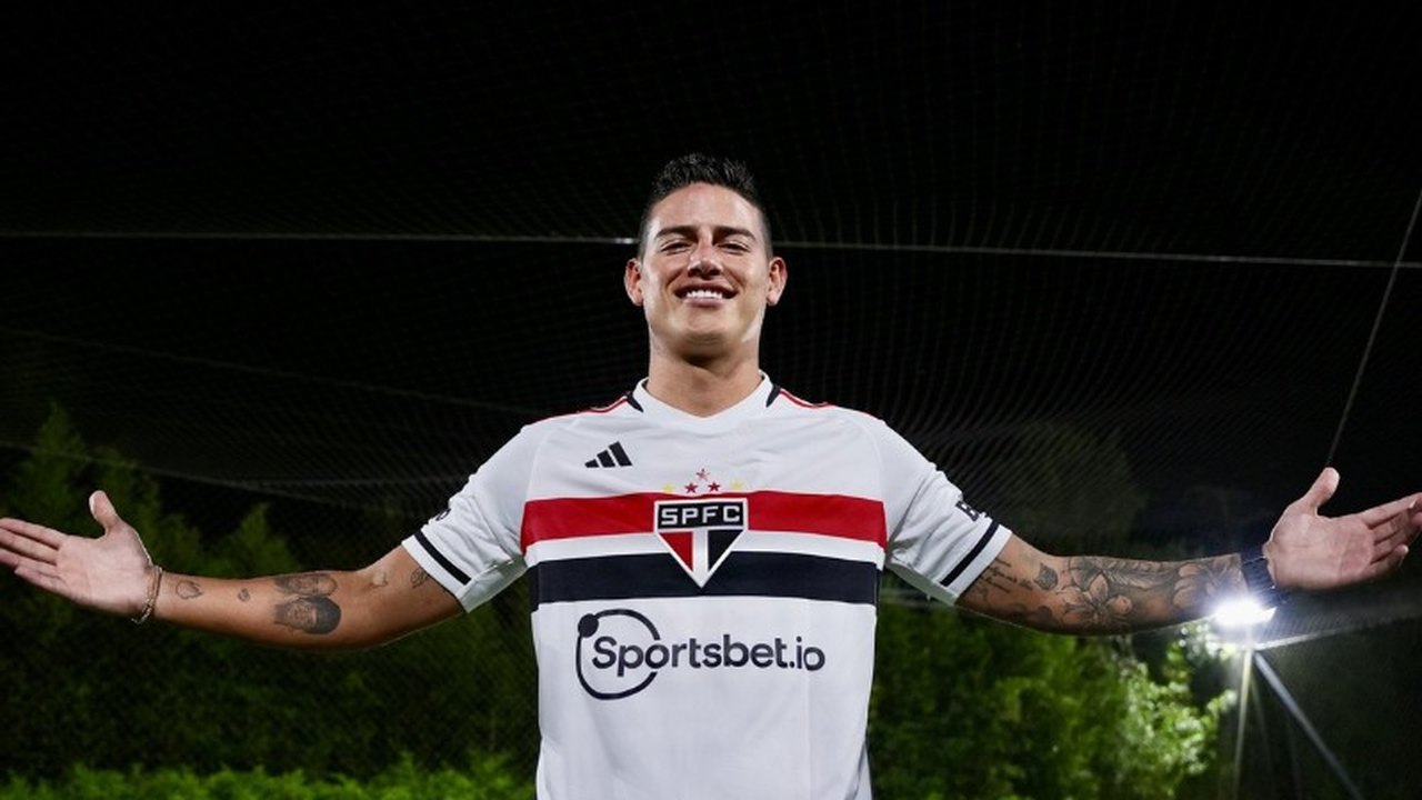 James Rodríguez se recupera de problema gástrico e deve ser novidade do São Paulo no clássico