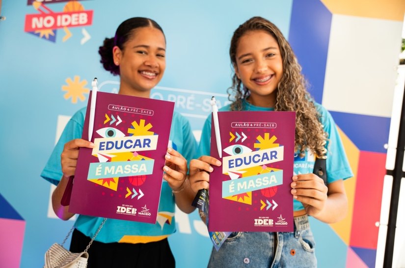 Pré-SAEB: último Aulão promovido pela Semed motiva estudantes