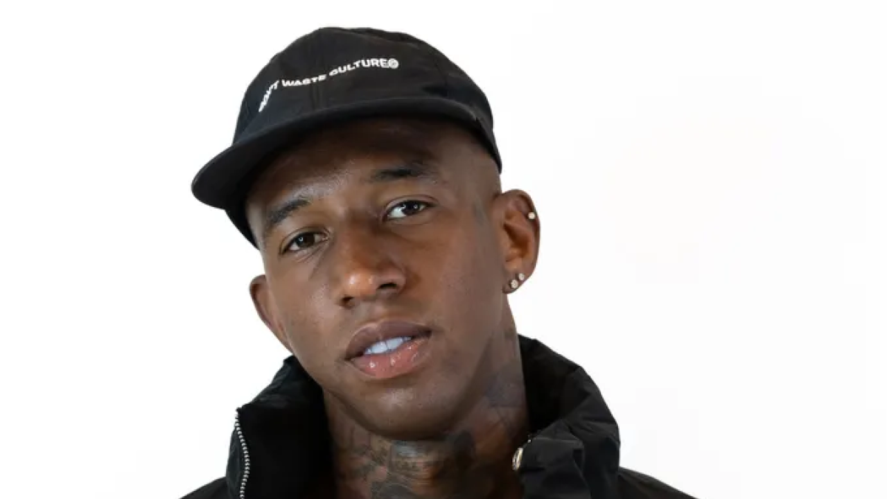 Companheiro de CR7 e Mané, Talisca aproveita férias para fazer shows como cantor no Brasil