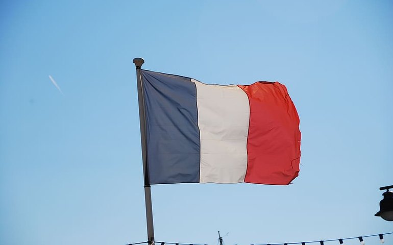França emite mandado de prisão internacional contra Carlos Ghosn