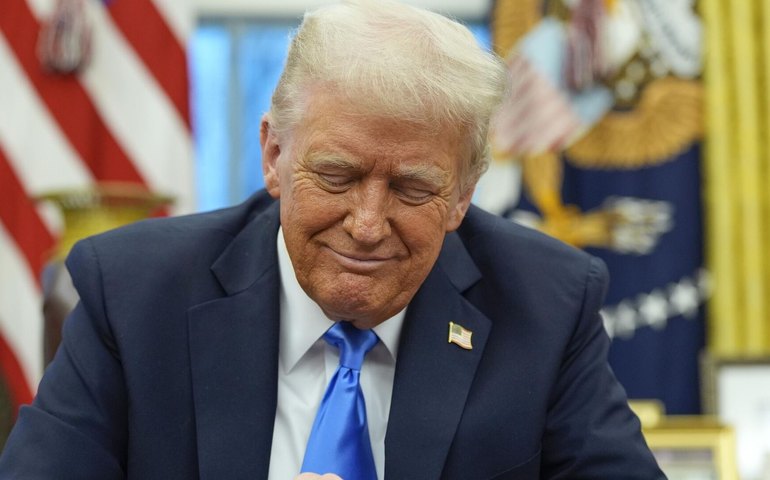 Trump volta a criticar África do Sul e diz que não deve participar da cúpula do G20 no país