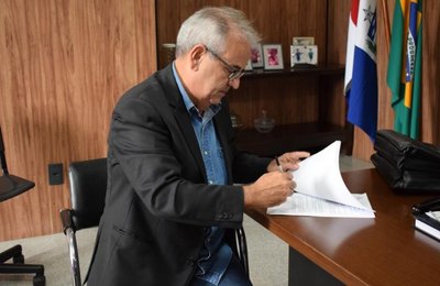 Tribunal de Contas de Alagoas assina convênio com SICRED