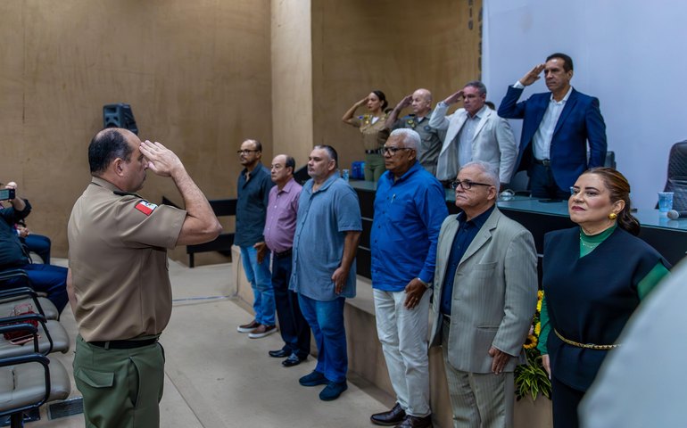 Batalhão Escolar da PMAL comemora 32 anos em evento com homenagens e palestras