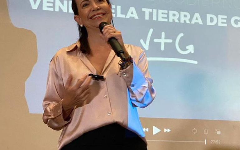 María Corina Machado é favorita em primárias da oposição na Venezuela após acordo