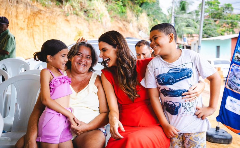 Primeira-dama de Maceió sobe as grotas e leva esperança: mais de 250 pacientes triados para cirurgias de catarata em um único dia