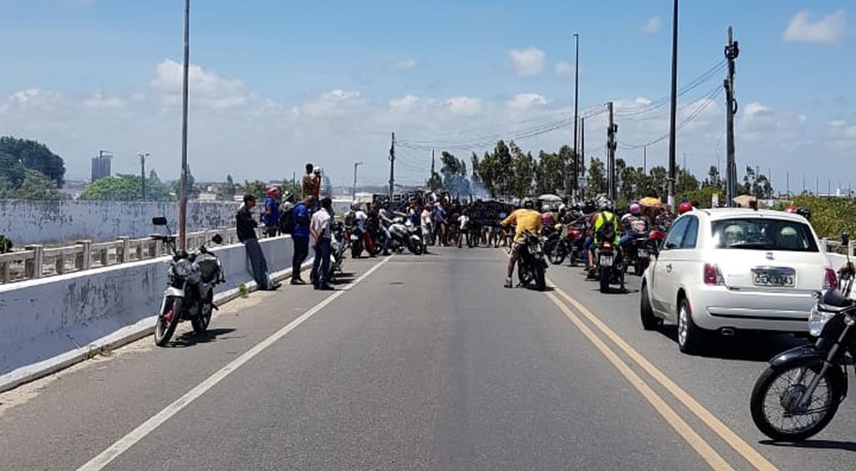 manifestação socorro