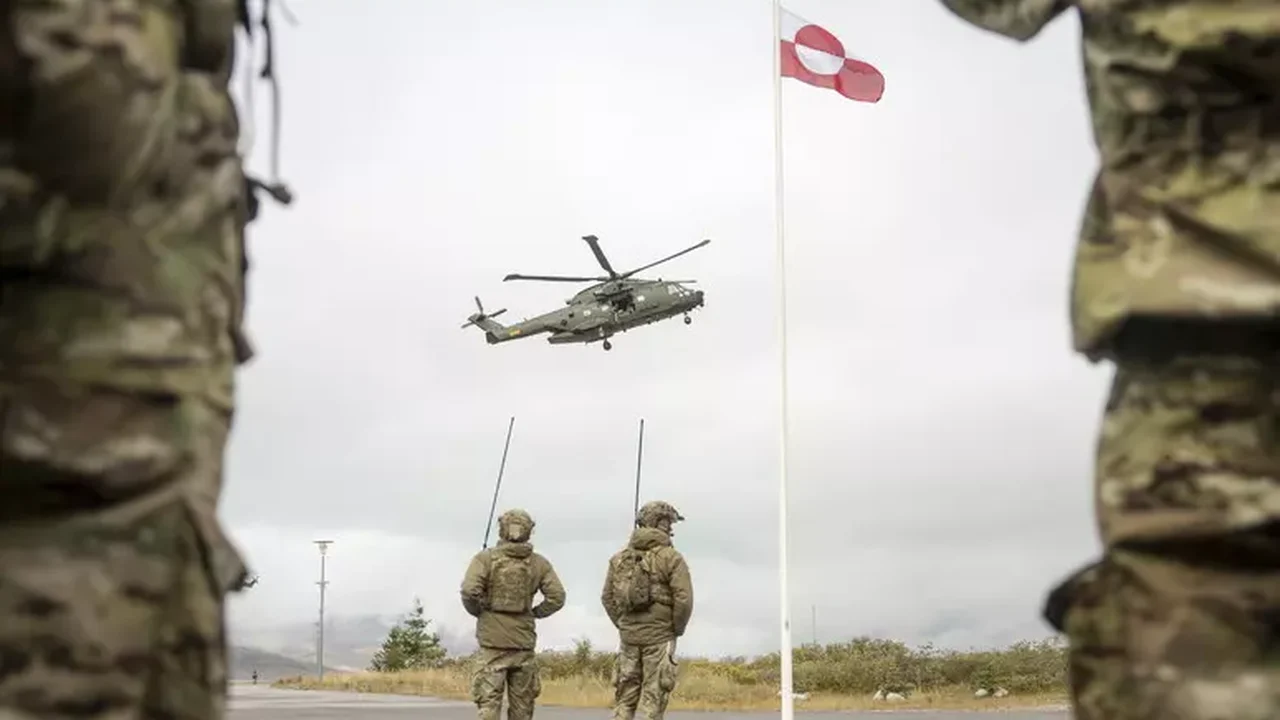 Dinamarca acusa fragata russa de disparar sinalizadores contra helicóptero militar