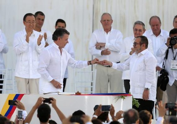 Países latino-americanos divulgam nota de apoio a acordo de paz na Colômbia