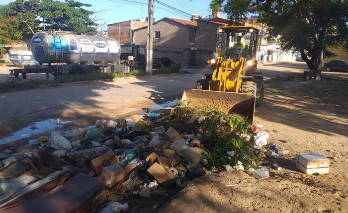 Hábito causa transtornos para a população durante período chuvoso