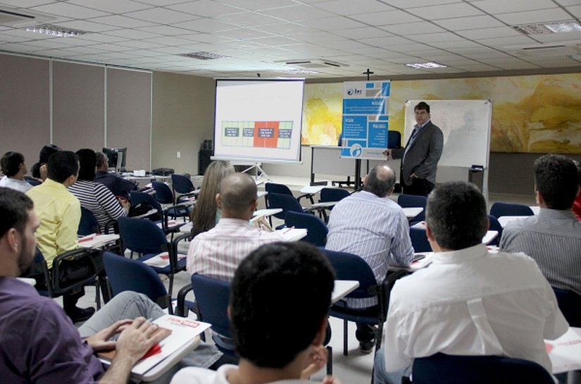 Técnicos do Itec recebem palestra sobre Data Center do Futuro