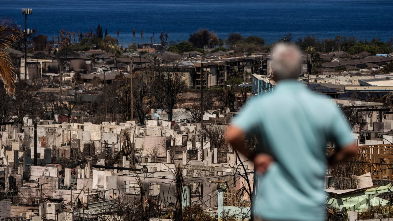 Moradores próximos aos incêndios florestais em Maui apresentam níveis elevados de metais pesados, o que está ligado a problemas na saúde pulmonar, segundo estudo.