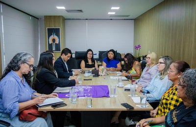 Secretarias vão planejar ações de prevenção e combate à violência doméstica e feminicídio
