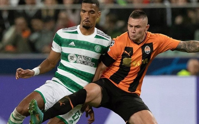 Celtic empata na Liga dos Campeões em jogo com ofensa à rainha; Milan vence