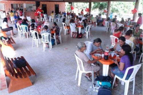 AD em Santa Lucia faz almoço no Dia das Mães