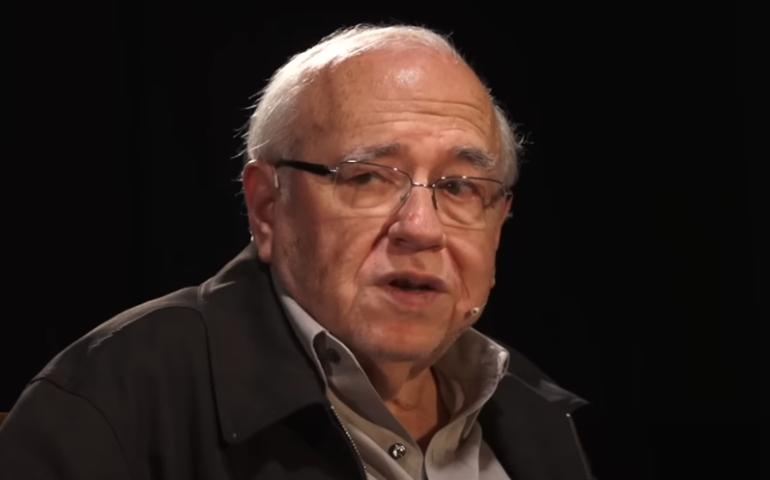 Luis Fernando Verissimo é velado em Porto Alegre, em cerimônia aberta ao público