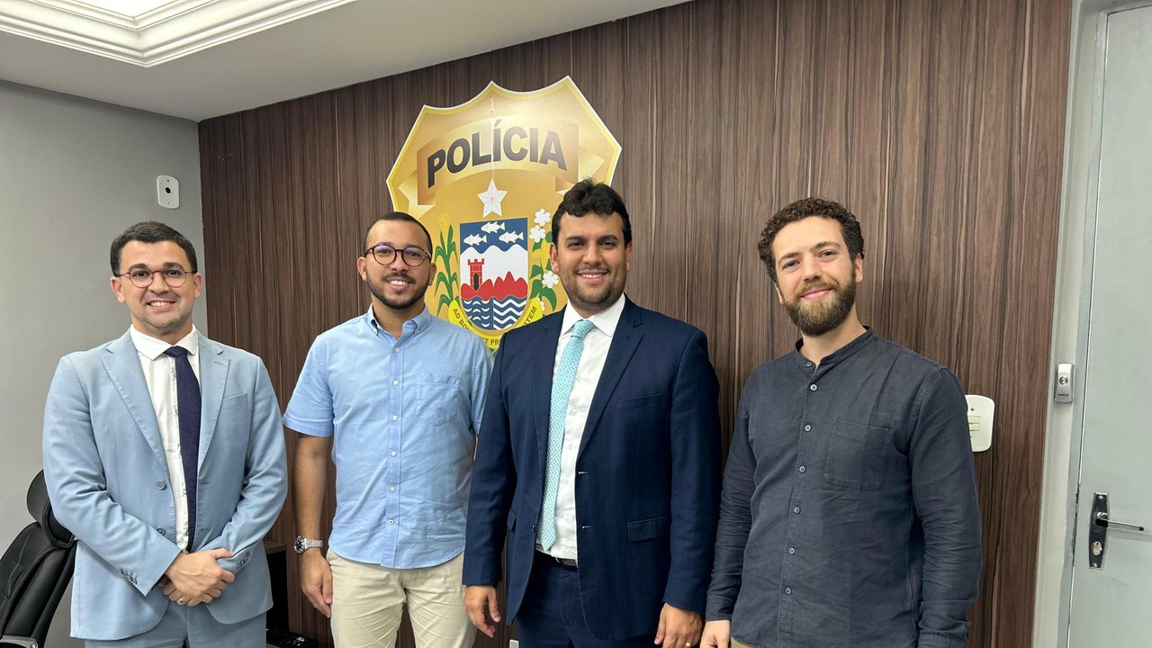 Pesquisador de universidade britânica conhece ações de ressocialização do sistema prisional