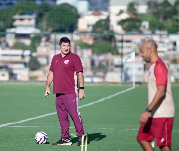 Goleada histórica para o Londrina derruba Eduardo Barroca do comando do CRB
