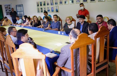 Prefeito Júlio Cezar suspende gestão do IGPS na Saúde e Assistência