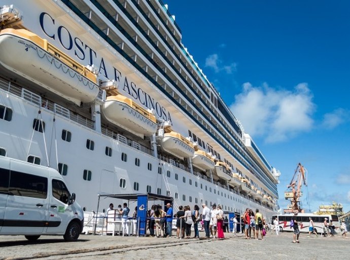 Turismo na capital é aquecido com chegada de cruzeiro com 3.200 turistas