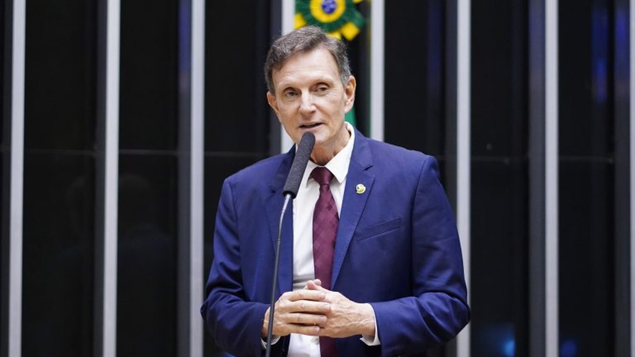 PEC amplia imunidade tributária para templos e partidos políticos