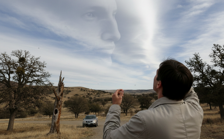 Essa síndrome rara faz com que as pessoas vejam rostos que não existem