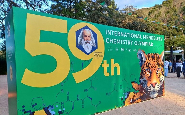 UFMG dá início à Olimpíada Internacional de Química e reforça cooperação entre países do BRICS