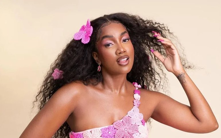 'Quero que ela cresça feliz, com uma autoestima maravilhosa', diz Iza sobre filha