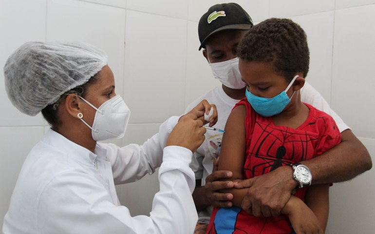 Dia D: Coruripe promove campanha de multivacinação para crianças de adolescentes