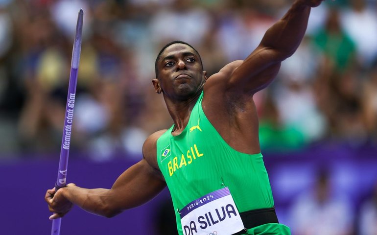 Luiz Maurício da Silva avança à final do lançamento de dardo em Paris