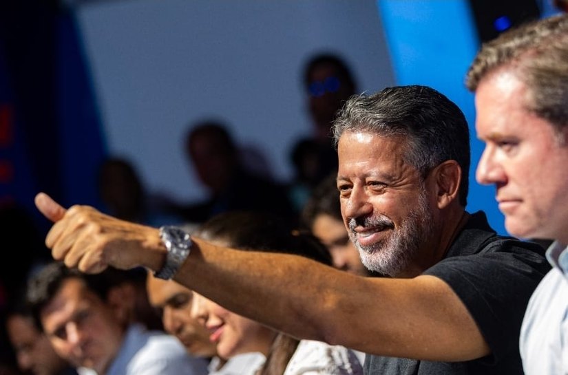 Agenda cheia no 1º de maio reforça liderança consolidada de Arthur Lira na corrida ao Senado em Alagoas