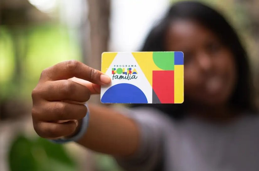 Caixa paga Bolsa Família a beneficiários com NIS final 2 nesta terça