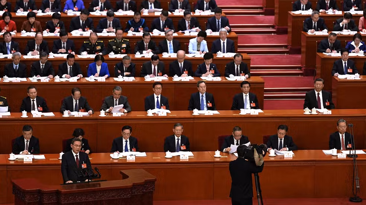 Na China, Partido Comunista encerra reunião com foco em tecnologia e segurança nacional