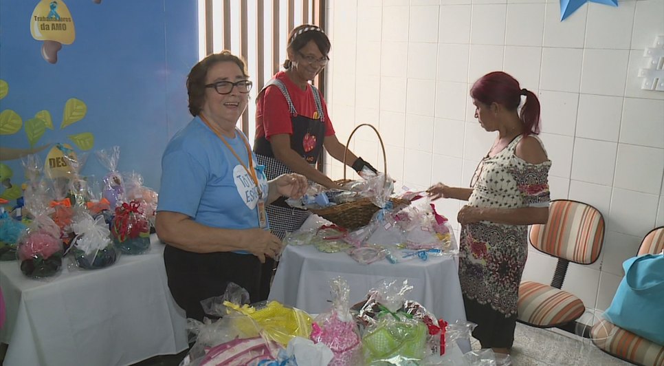 AMO promove bazar de natal solidário 