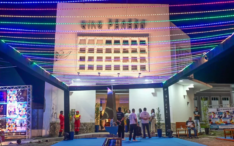 Com sala cheia, Festival Universitário tem noite de estreia no Circuito Penedo de Cinema