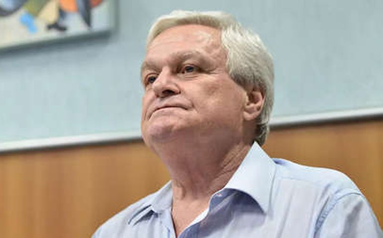 Ex-deputado do PT José Mentor morre vítima de covid-19