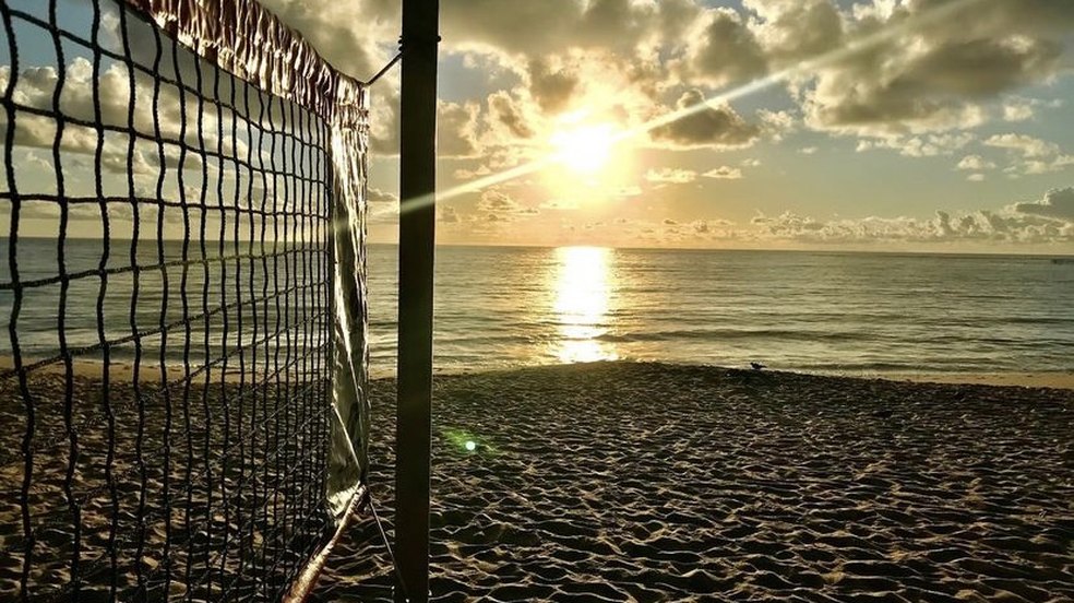 Beach Tennis vira febre durante a pandemia e ganha espaço até em condomínios