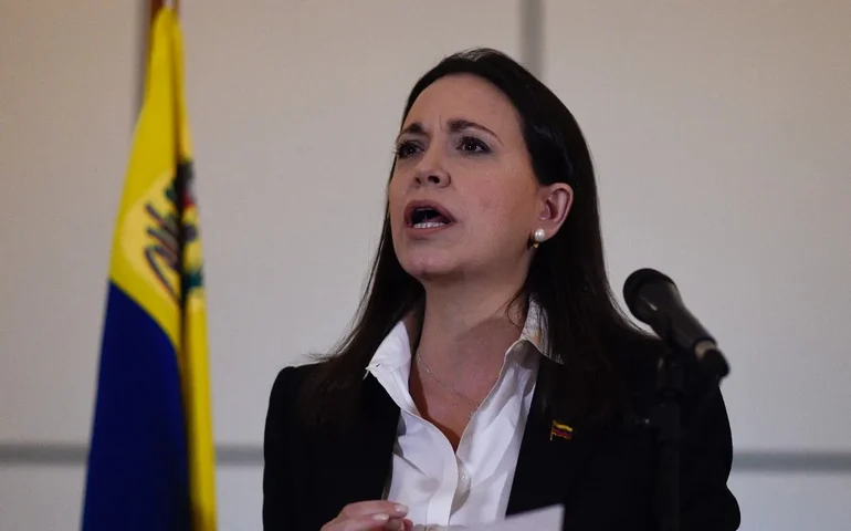 Venezuela; oposição cobra fechamento de centros de votação e pede por apuração