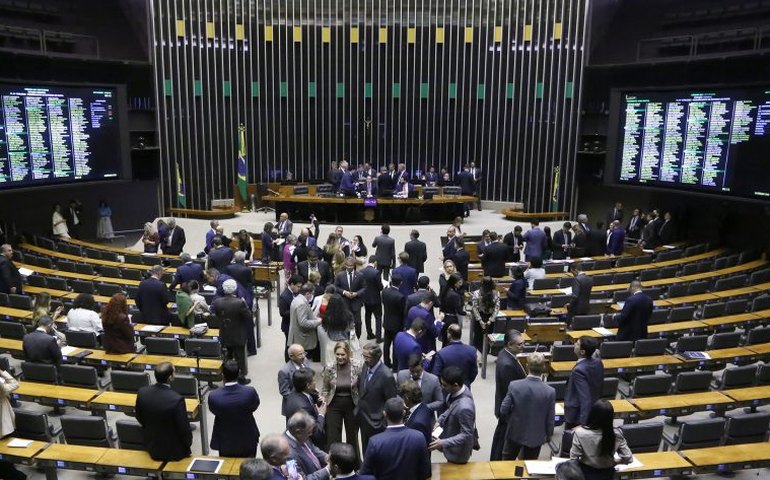 Papel da PF, bloqueio de bens, inelegibilidade e banco de dados: o que muda no projeto antifacção