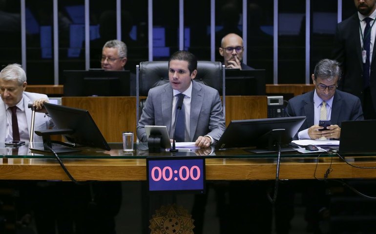 Câmara aprova texto que regulamenta pontos da reforma tributária