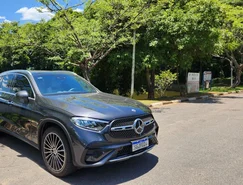 Mercedes-Benz GLC 300 4MATIC AMG Line entrega conforto para todos os ocupantes - Sérgio Dias (22).jpeg 