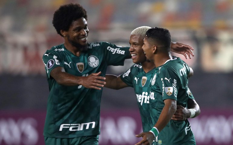 Palmeiras encara Católica nas oitavas da Libertadores; São Paulo duela com Racing