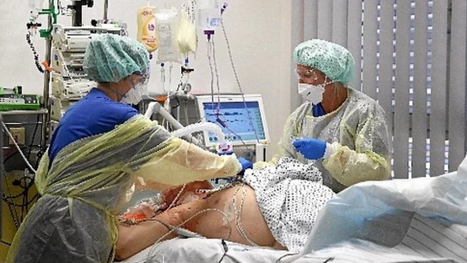 De 3 doentes de covid intubados, 2 morrem, aponta estudo