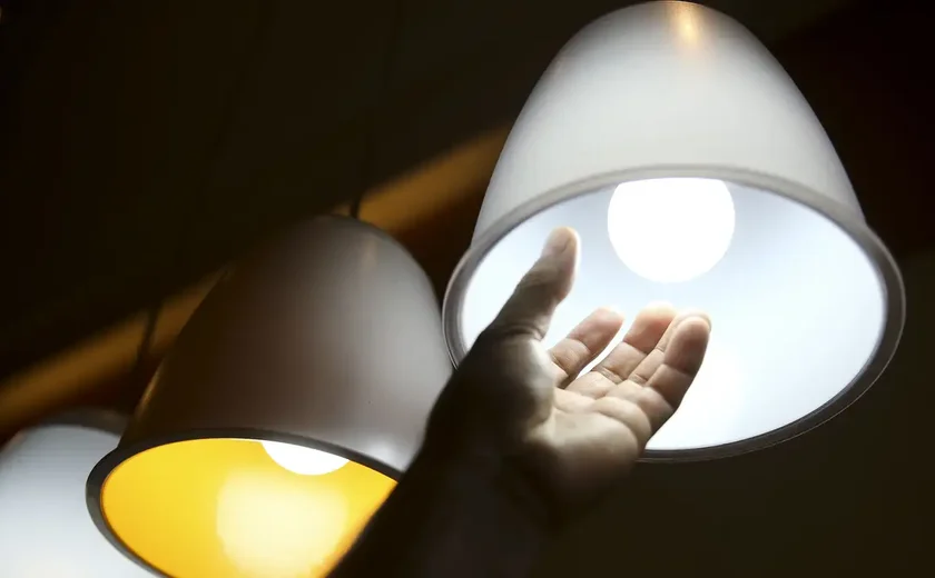 Junho: Com bandeira tarifária vermelha, a conta de luz fica mais cara
